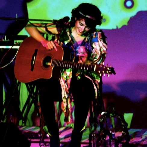 Yanira "Sueños y Relámpagos"